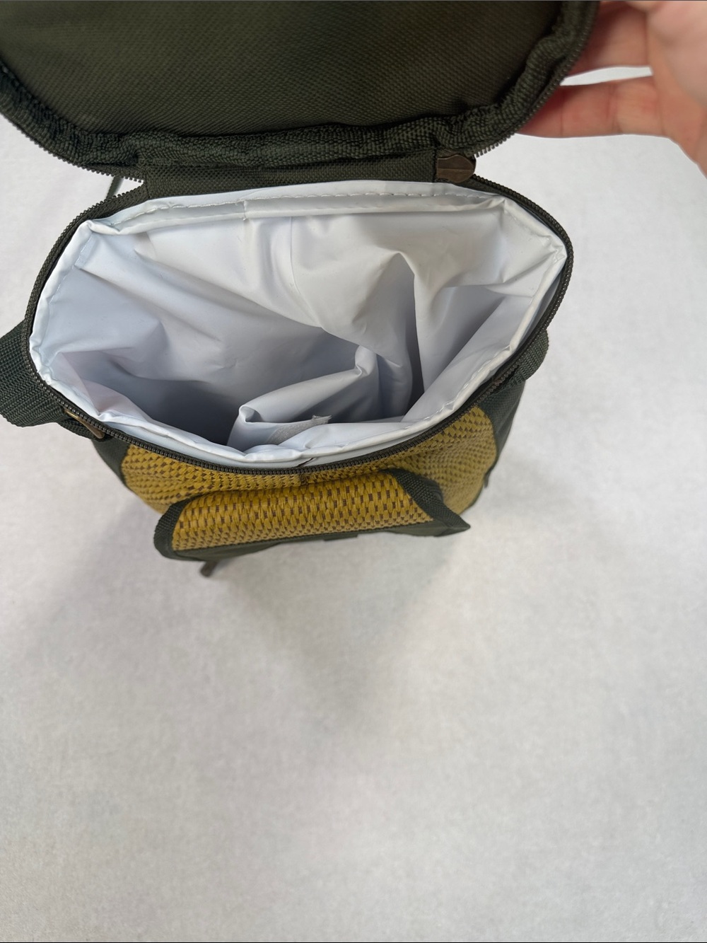 Picnic at Ascot 2 Bottle Wine Carrier Bag - Picture 4 of 6
